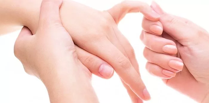 kahjustab sormede liigeseid valu uhises sorme paindumisel